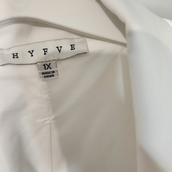 Women's White Blazer - Picture 5 of 6